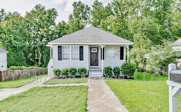 Building Photo - 118 Shaw St