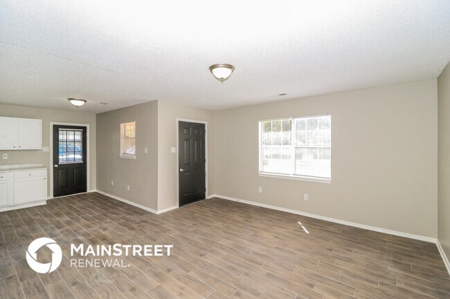 Foto del edificio - 484 Ferncliff Cove