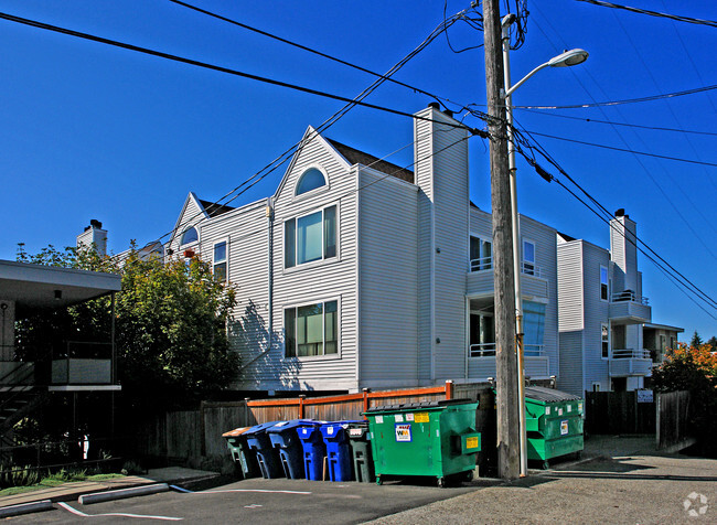 Building Photo - Westview Apartments