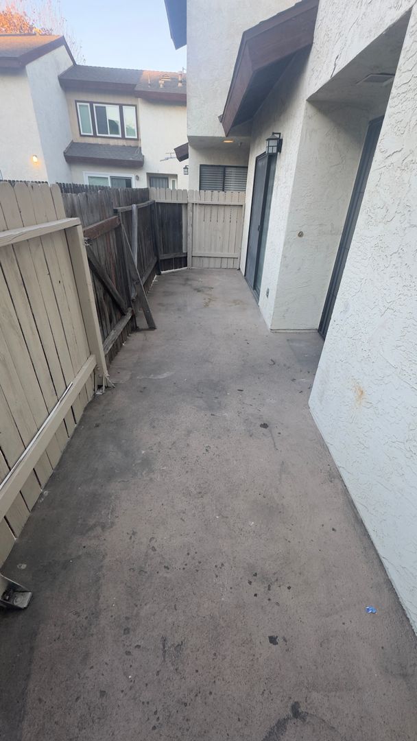 Building Photo - WALNUT - SANTA ANA