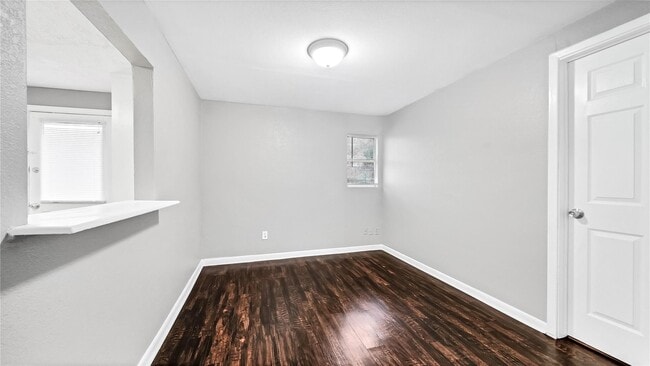 Foto del edificio - 3923 Heatherbloom Dr