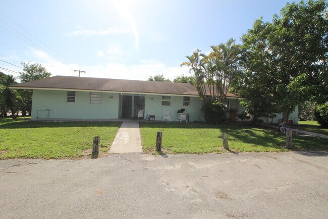 Building Photo - 4723 Davis Rd