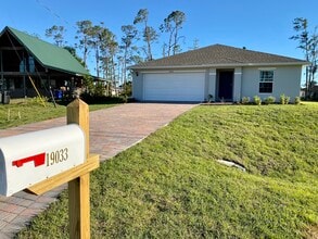 Building Photo - 19033 Bartow Blvd