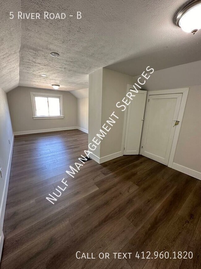 Building Photo - O'Hara Township on the Allegheny, 2 bed 1 ...