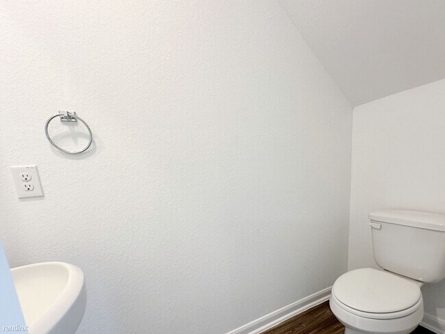 Building Photo - 3 br, 2.5 bath House - 3142 Jackson Smt