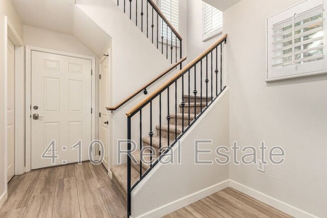 Building Photo - 4175 E Jasper Dr