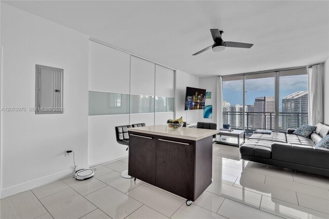 Foto del edificio - 90 SW 3rd St