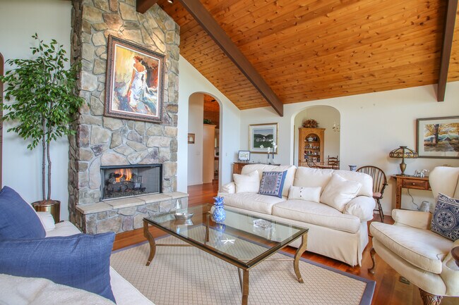 Foto del edificio - 37 Kalliste Hill