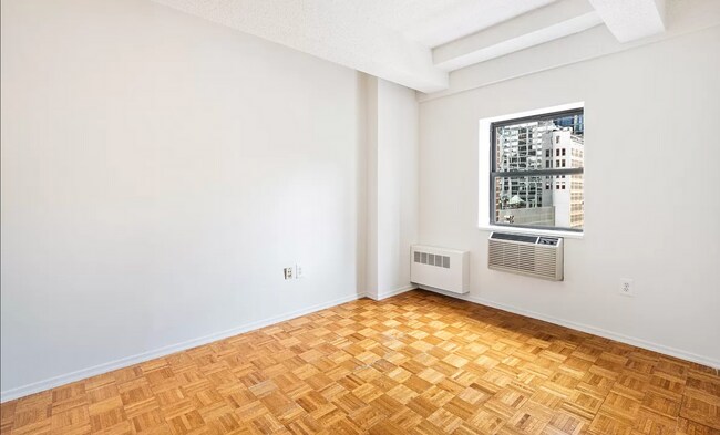 Building Photo - 9 AVENUE