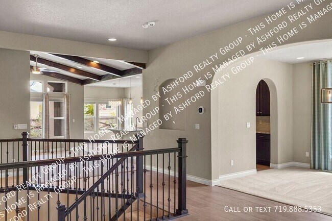 Foto del edificio - 7215 Rim Bluff Ln