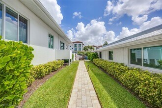 Building Photo - 1395 Curlew Ave
