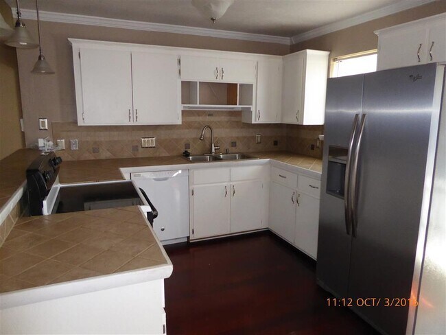 Building Photo - 4018 SW Mesquite Dr