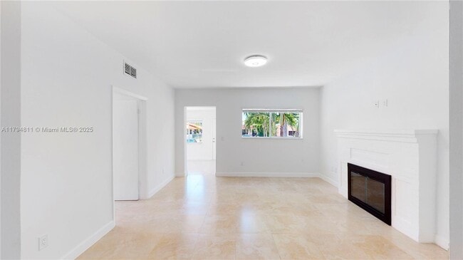 Foto del edificio - 2915 SW 24th Ter