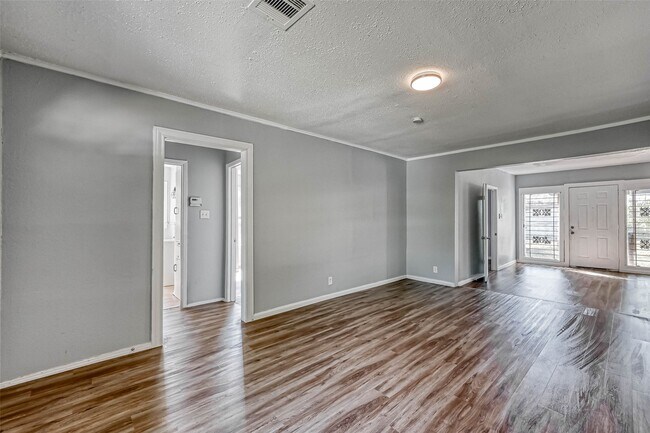 Foto del edificio - 4118 Sunflower St