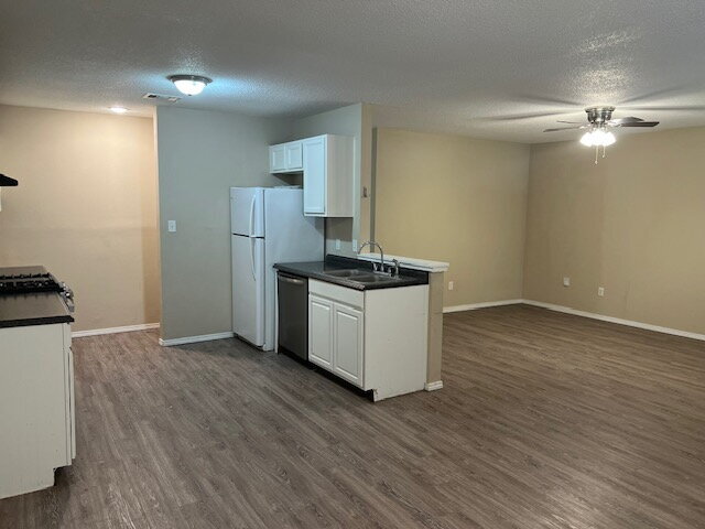 Foto del edificio - "Charming 3-Bedroom with 2 Full Baths in Fort Smith – 1226 Sq Ft of Cozy Living!"
