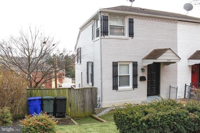 Photo - 3616 S Kemper Rd Townhome