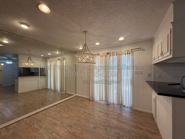 Foto del edificio - 3312 74th St