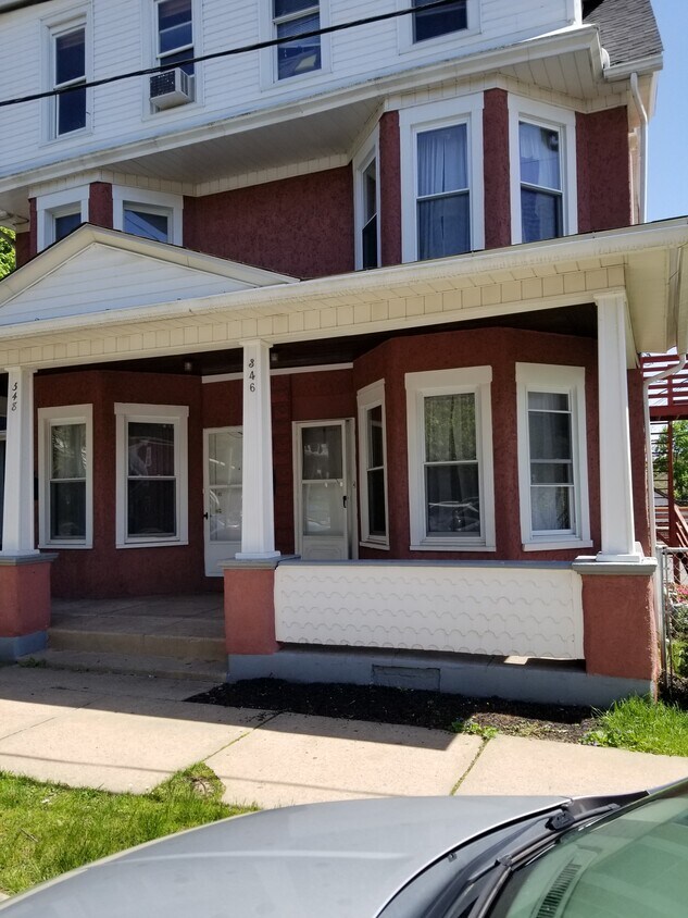 346 E 4th St, Bloomsburg, PA 17815 Townhome Rentals in Bloomsburg PA