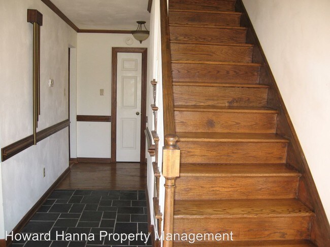 Building Photo - 4 br, 2.5 bath House - 20 Gurwen Drive