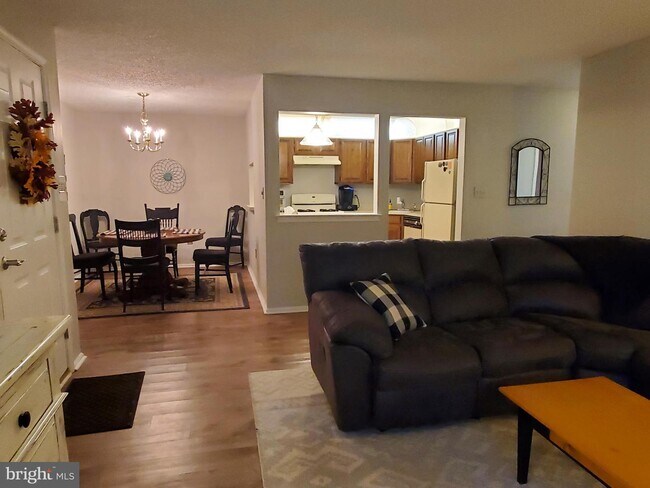 Foto del edificio - 59 Willow Ct