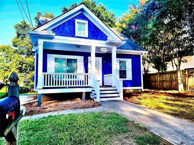 Building Photo - 3292 Bachelor St