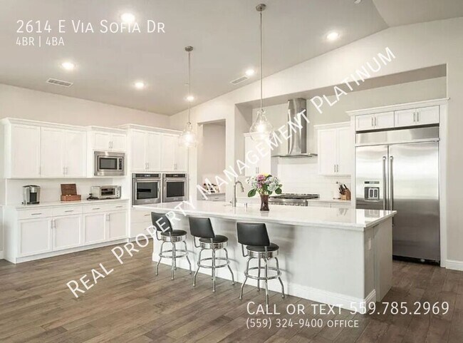 Building Photo - $3,750 - Copper Ave & Willow, 4 bedroom Lu...