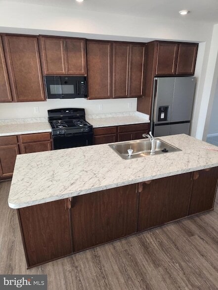 Foto del edificio - 30 Sage Wy