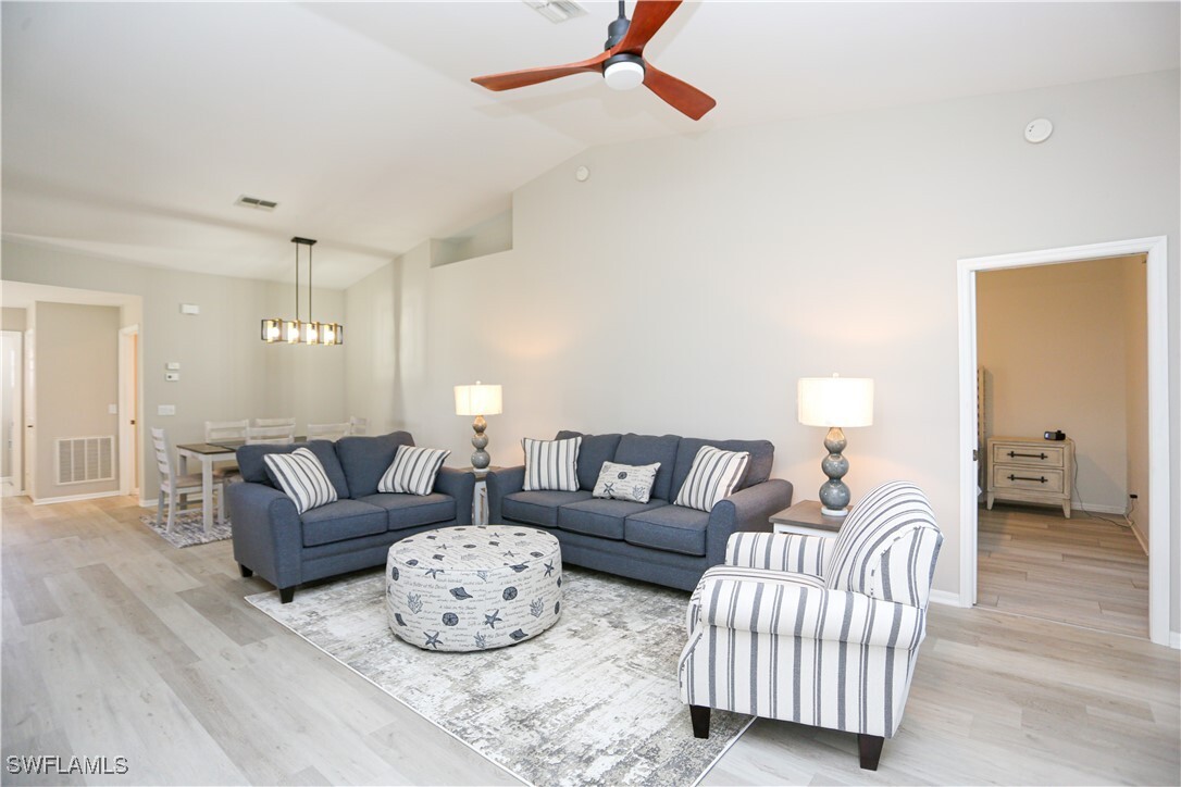 Foto principal - 5636 Whisperwood Blvd
