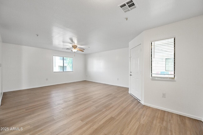 Building Photo - 3065 N 67th Ave