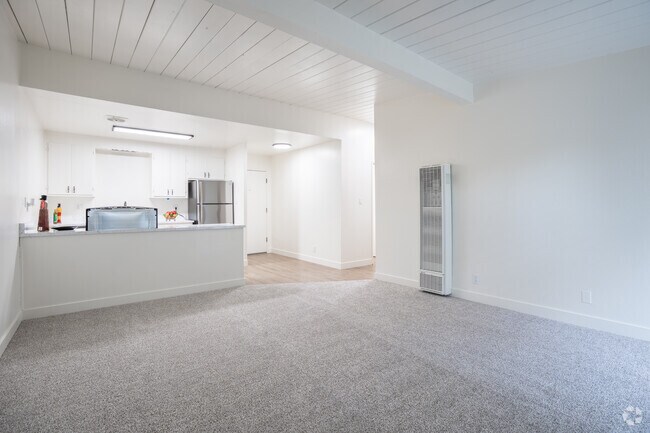 2 habitaciones, 1 baño, 900 pies cuadrados, sala de estar - Leafy Grove Apartments
