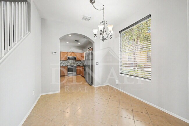 Foto del edificio - 17737 W Woodrow Ln