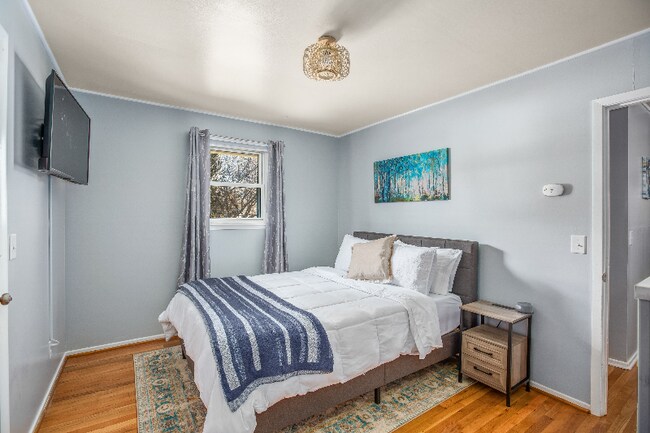 Foto del edificio - 2801 Westridge Rd