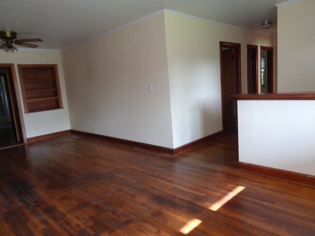 Foto del edificio - 180 Owl Creek Rd