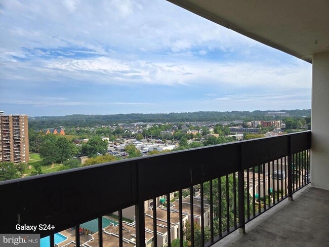 Building Photo - 5300 Holmes Run Pkwy