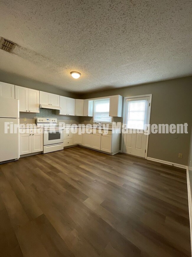 Foto del edificio - One Level 2 Bedroom Duplex in Murfreesboro!