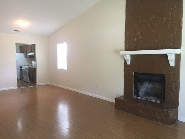 Building Photo - 5436 Glen Haven Dr