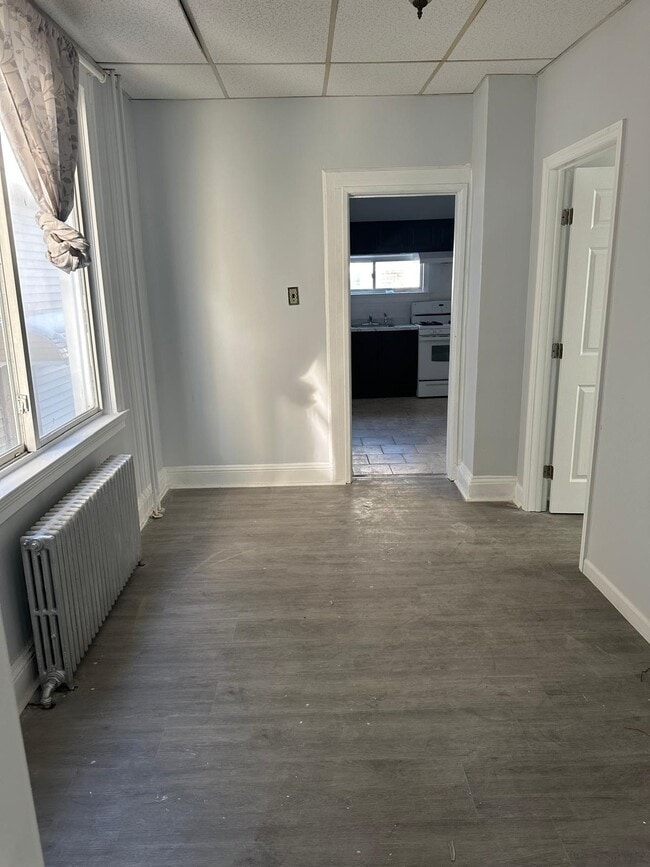 Building Photo - 31 E 32nd St