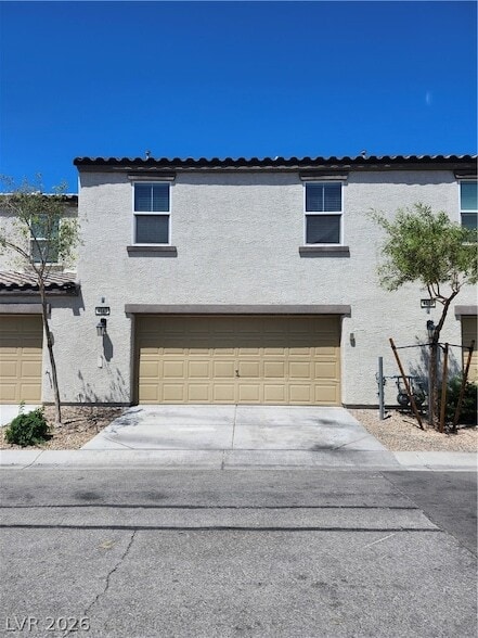 Building Photo - 4547 Pencester St