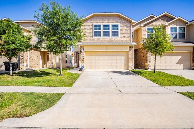 Foto del edificio - 17014 Wilthorne Gardens Ct