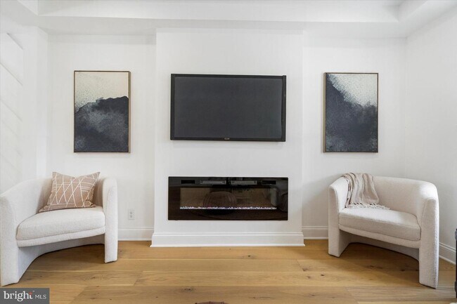 Foto del edificio - 834 Mt Holly St