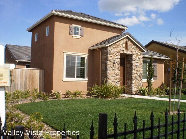 Building Photo - 3 br, 2 bath House - 4107 Heritage Ave