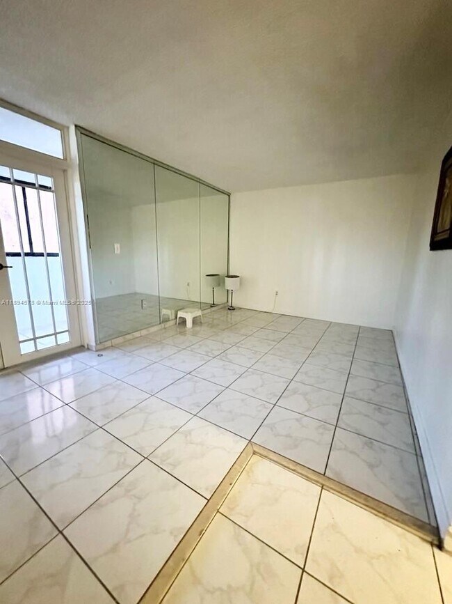 Foto del edificio - 5050 NW 7th St