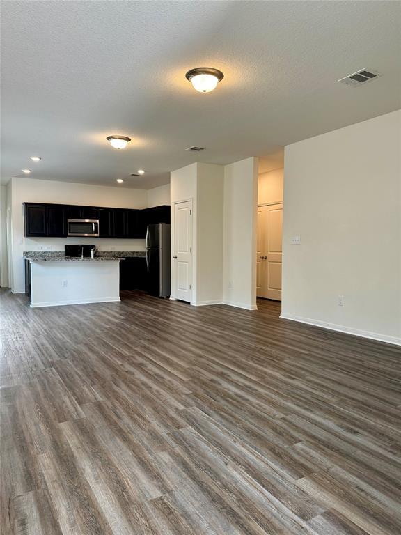 Building Photo - 100 Helios Dr