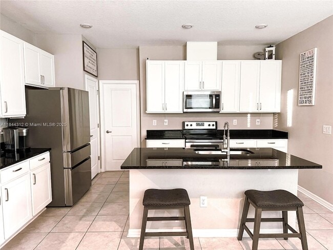 Building Photo - 11524 Woodleaf Dr