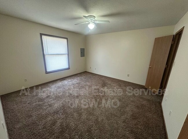 Foto del edificio - 2955 W Roxbury St