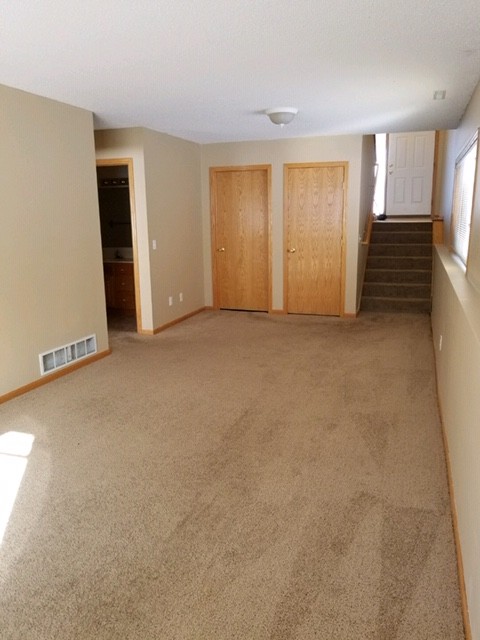 Foto del edificio - Pineview Townhomes