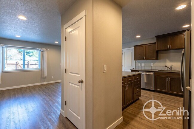 Foto del edificio - 7415 NE 136th Ave