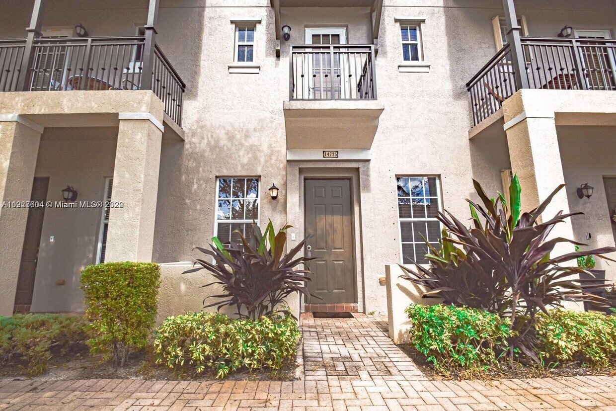 Photo - 14725 SW 5th St (Pembroke Pines, FL)