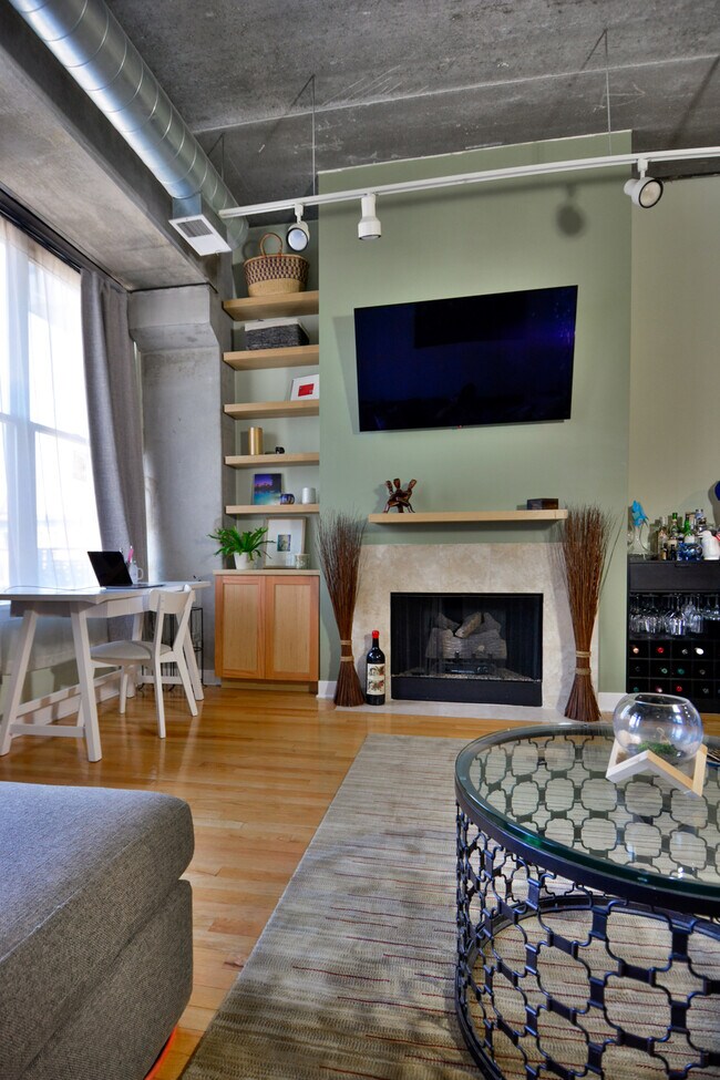 Foto del edificio - 1635 W Belmont Ave