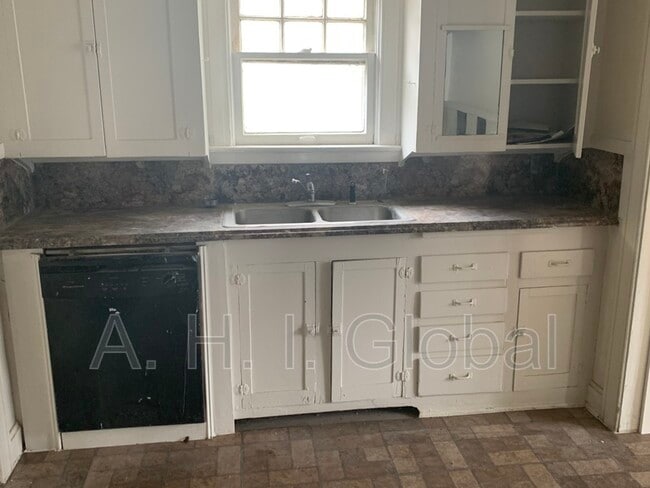 Building Photo - 1620 S Hayden St